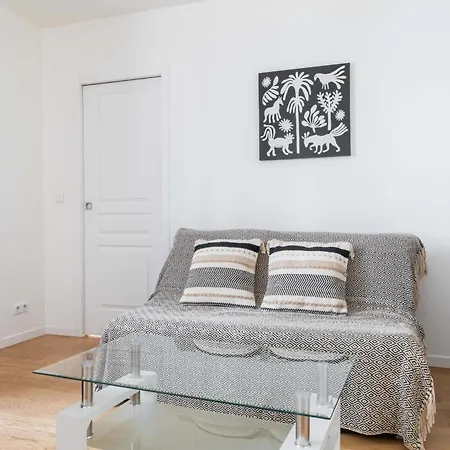 Apartment 2 Pieces Renovee A Neuf 5 - 4p *